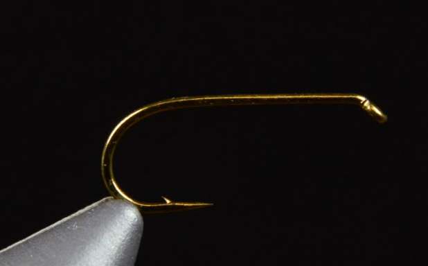 Curved Wide Gap Dry Fly Hook - Barbless